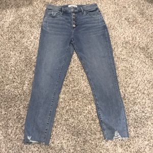 Abercrombie High Rise Jean Size 28